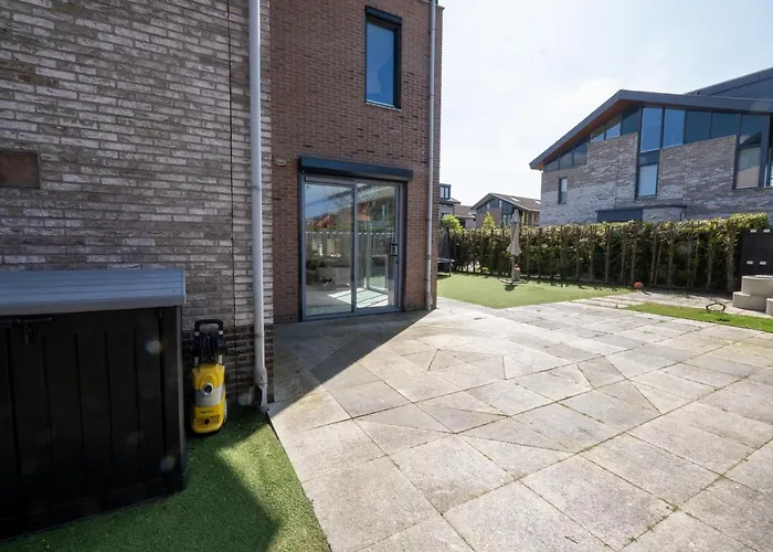 Big 5-bedroom House In Capelle aan den IJssel