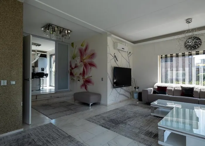 Сasa de vacaciones Big 5-bedroom House In