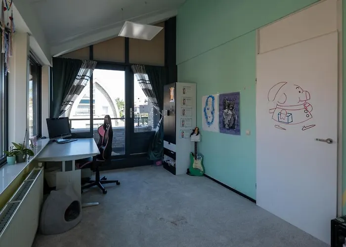 Big 5-bedroom House In